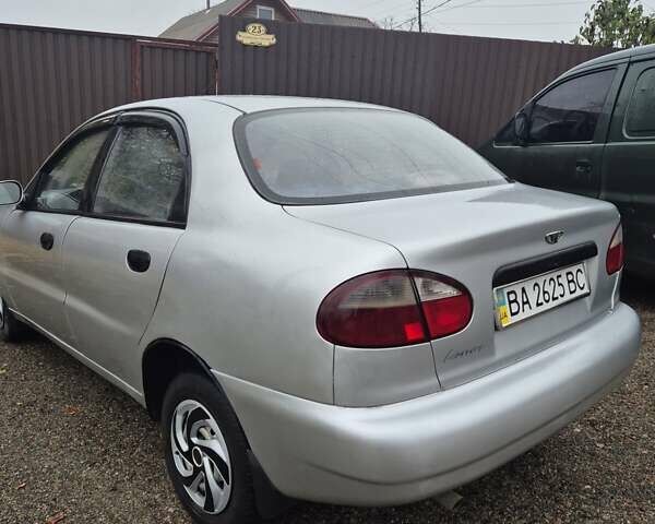 Серый Дэу Ланос, объемом двигателя 1.5 л и пробегом 242 тыс. км за 2100 $, фото 1 на Automoto.ua