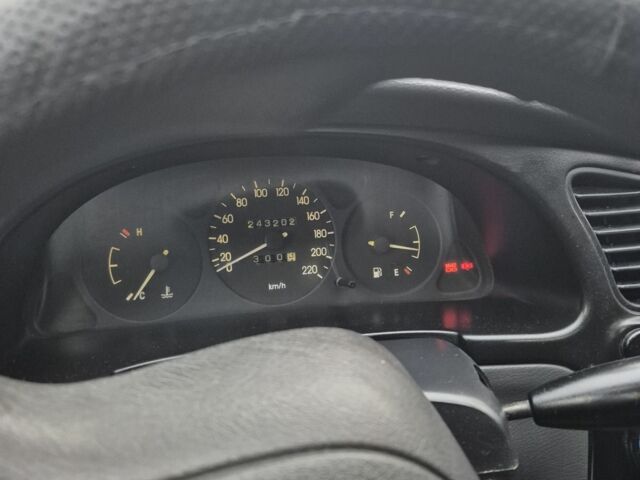 Сірий Деу Ланос, об'ємом двигуна 1.5 л та пробігом 243 тис. км за 3200 $, фото 5 на Automoto.ua