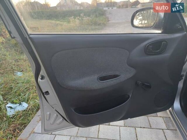 Серый Дэу Ланос, объемом двигателя 1.5 л и пробегом 203 тыс. км за 2200 $, фото 3 на Automoto.ua