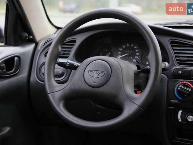 Сірий Деу Ланос, об'ємом двигуна 1.5 л та пробігом 109 тис. км за 1600 $, фото 13 на Automoto.ua