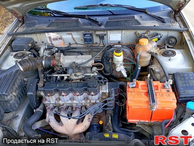 Сірий Деу Ланос, об'ємом двигуна 1.5 л та пробігом 253 тис. км за 1950 $, фото 4 на Automoto.ua