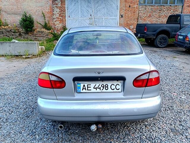 Серый Дэу Ланос, объемом двигателя 1.5 л и пробегом 300 тыс. км за 1900 $, фото 3 на Automoto.ua