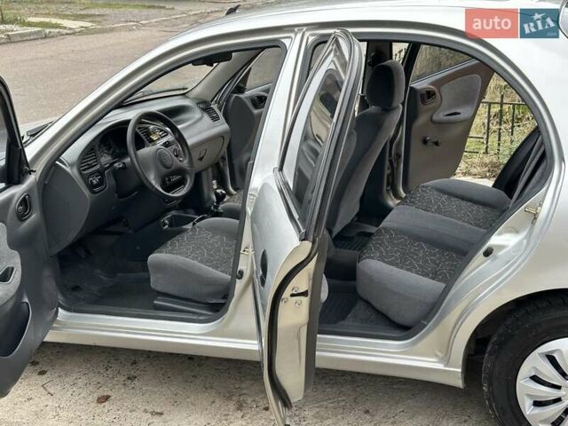 Сірий Деу Ланос, об'ємом двигуна 1.5 л та пробігом 124 тис. км за 3499 $, фото 21 на Automoto.ua