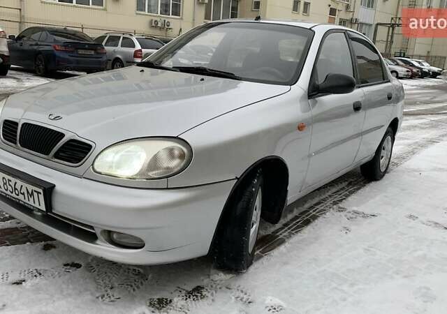 Серый Дэу Ланос, объемом двигателя 1.5 л и пробегом 185 тыс. км за 1900 $, фото 3 на Automoto.ua