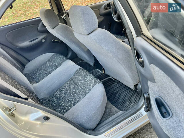 Сірий Деу Ланос, об'ємом двигуна 1.5 л та пробігом 149 тис. км за 2000 $, фото 18 на Automoto.ua