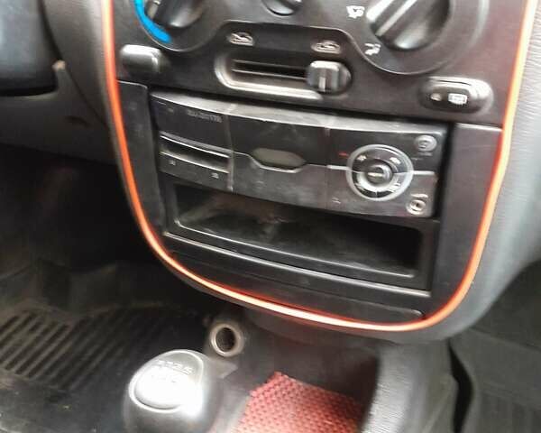 Сірий Деу Ланос, об'ємом двигуна 1.5 л та пробігом 227 тис. км за 1500 $, фото 4 на Automoto.ua