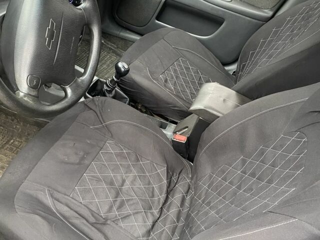 Сірий Деу Ланос, об'ємом двигуна 1.4 л та пробігом 30 тис. км за 1800 $, фото 5 на Automoto.ua