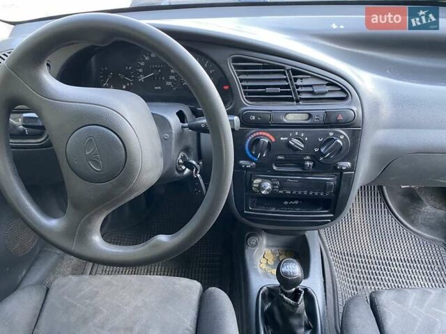 Сірий Деу Ланос, об'ємом двигуна 1.5 л та пробігом 230 тис. км за 2000 $, фото 11 на Automoto.ua