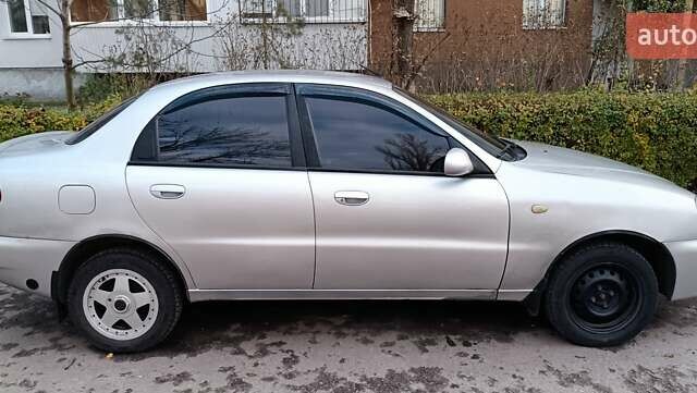 Сірий Деу Ланос, об'ємом двигуна 1.5 л та пробігом 195 тис. км за 2800 $, фото 5 на Automoto.ua