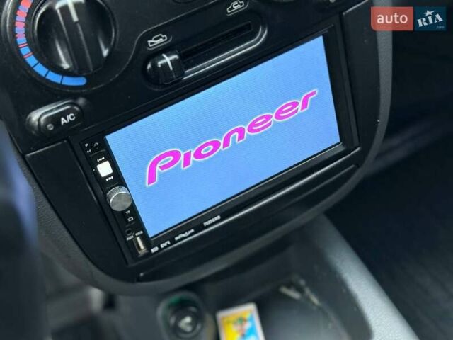 Серый Дэу Ланос, объемом двигателя 1.5 л и пробегом 180 тыс. км за 2950 $, фото 12 на Automoto.ua