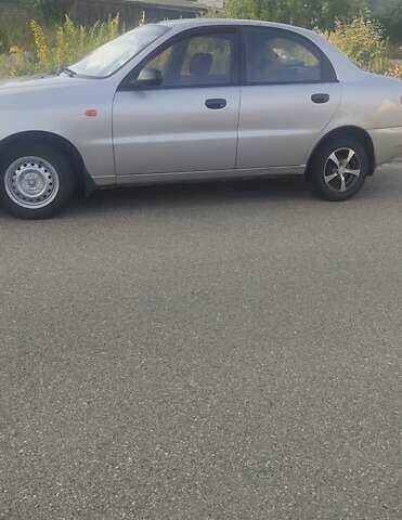 Сірий Деу Ланос, об'ємом двигуна 1.5 л та пробігом 179 тис. км за 2300 $, фото 6 на Automoto.ua