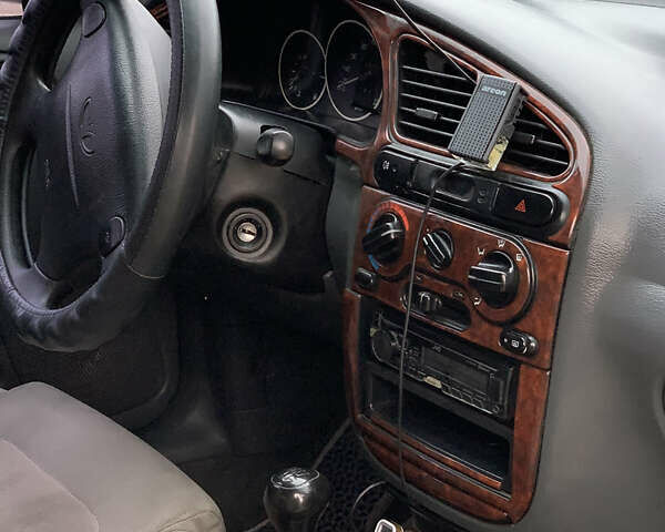 Серый Дэу Ланос, объемом двигателя 1.5 л и пробегом 384 тыс. км за 2900 $, фото 7 на Automoto.ua