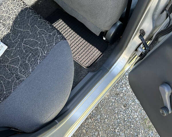 Сірий Деу Ланос, об'ємом двигуна 1.5 л та пробігом 284 тис. км за 2600 $, фото 10 на Automoto.ua