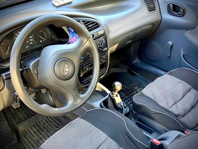 Серый Дэу Ланос, объемом двигателя 1.5 л и пробегом 333 тыс. км за 1800 $, фото 9 на Automoto.ua