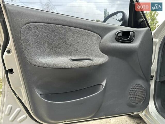 Сірий Деу Ланос, об'ємом двигуна 1.5 л та пробігом 124 тис. км за 3499 $, фото 27 на Automoto.ua