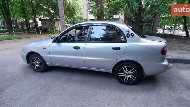 Серый Дэу Ланос, объемом двигателя 1.5 л и пробегом 238 тыс. км за 2499 $, фото 1 на Automoto.ua
