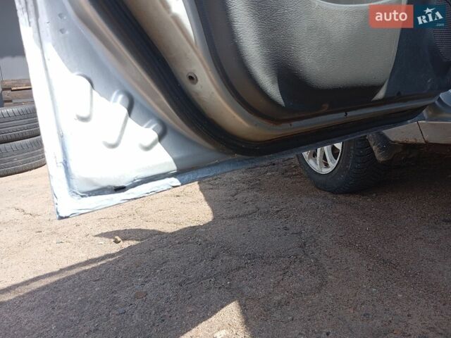 Сірий Деу Ланос, об'ємом двигуна 1.5 л та пробігом 250 тис. км за 1700 $, фото 8 на Automoto.ua