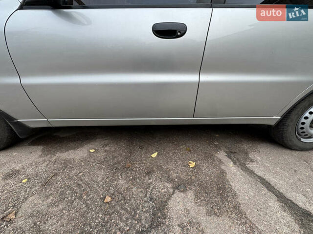 Деу Ланос 2007 у Чернігові на Automoto.ua Сірий Деу Ланос, об'ємом двигуна 1.5 л та пробігом 73 тис. км за 3900 $, фото 8 на Automoto.ua