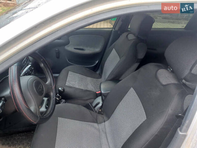 Серый Дэу Ланос, объемом двигателя 1.5 л и пробегом 357 тыс. км за 1100 $, фото 6 на Automoto.ua