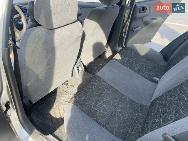 Серый Дэу Ланос, объемом двигателя 1.5 л и пробегом 250 тыс. км за 2500 $, фото 6 на Automoto.ua