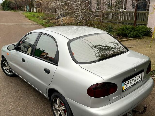 Серый Дэу Ланос, объемом двигателя 1.6 л и пробегом 250 тыс. км за 3000 $, фото 2 на Automoto.ua