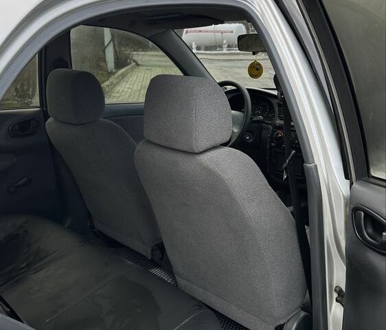 Серый Дэу Ланос, объемом двигателя 1.5 л и пробегом 145 тыс. км за 3400 $, фото 7 на Automoto.ua