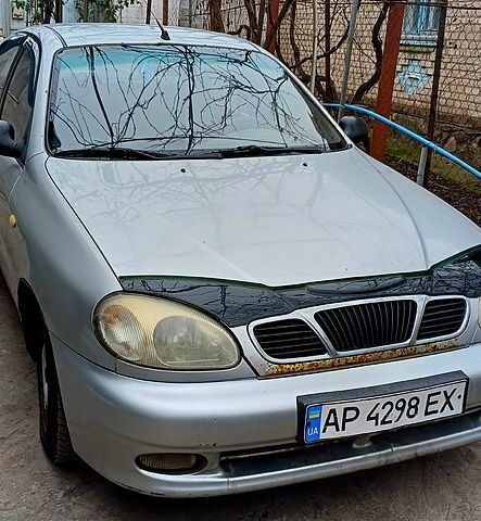 Серый Дэу Ланос, объемом двигателя 1.4 л и пробегом 340 тыс. км за 1950 $, фото 1 на Automoto.ua