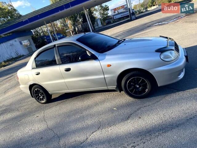 Сірий Деу Ланос, об'ємом двигуна 1.5 л та пробігом 259 тис. км за 2000 $, фото 6 на Automoto.ua