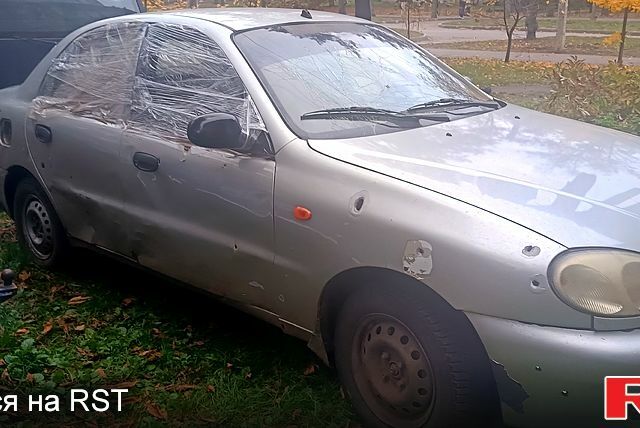 Дэу Ланос 2007 в Харькове на Automoto.ua Серый Дэу Ланос, объемом двигателя 1.6 л и пробегом 260 тыс. км за 999 $, фото 3 на Automoto.ua