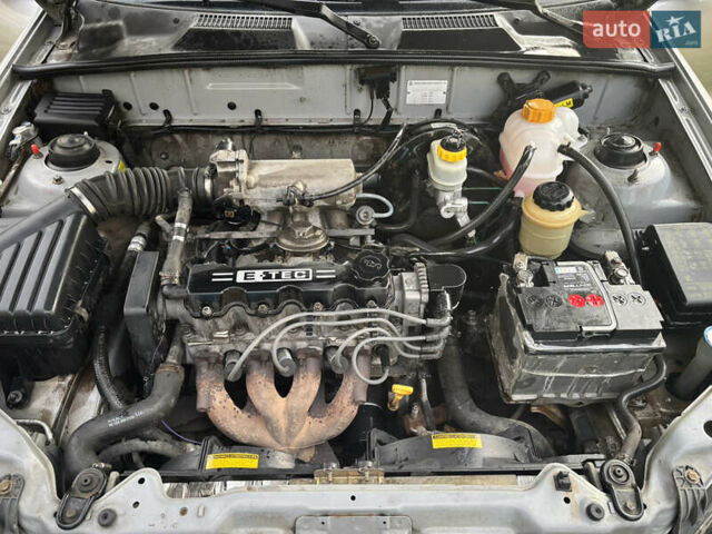 Серый Дэу Ланос, объемом двигателя 1.5 л и пробегом 280 тыс. км за 2150 $, фото 20 на Automoto.ua