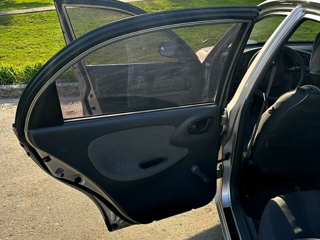 Серый Дэу Ланос, объемом двигателя 1.5 л и пробегом 101 тыс. км за 2900 $, фото 4 на Automoto.ua