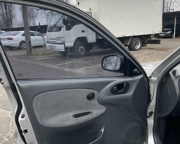 Сірий Деу Ланос, об'ємом двигуна 1.5 л та пробігом 201 тис. км за 2100 $, фото 12 на Automoto.ua