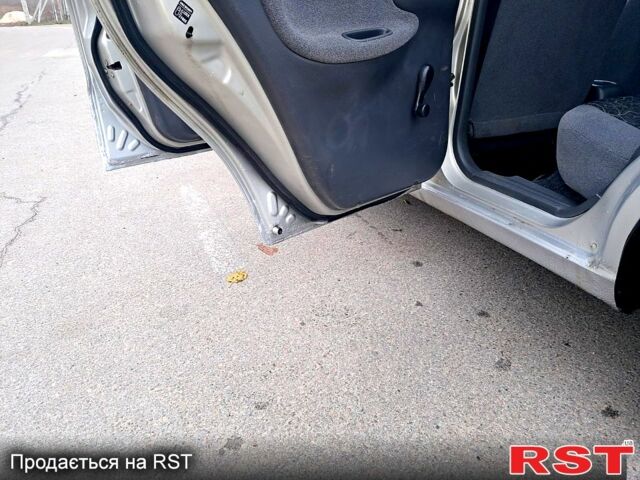 Серый Дэу Ланос, объемом двигателя 1.5 л и пробегом 185 тыс. км за 2200 $, фото 11 на Automoto.ua