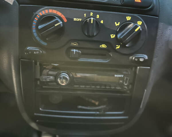 Серый Дэу Ланос, объемом двигателя 0 л и пробегом 265 тыс. км за 1300 $, фото 12 на Automoto.ua