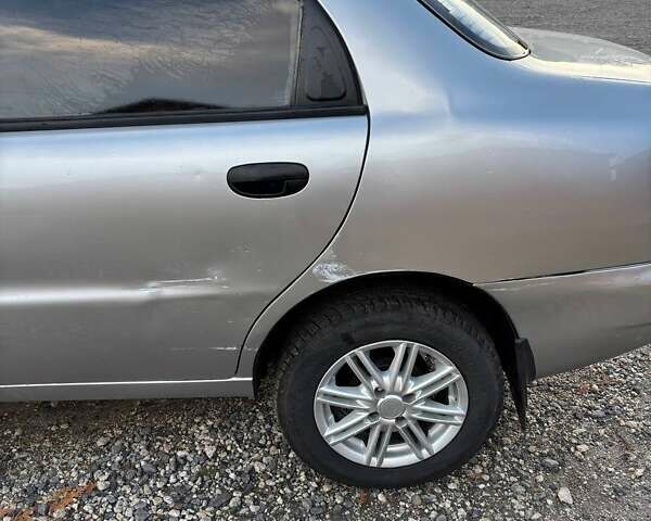 Серый Дэу Ланос, объемом двигателя 1.5 л и пробегом 165 тыс. км за 2650 $, фото 4 на Automoto.ua