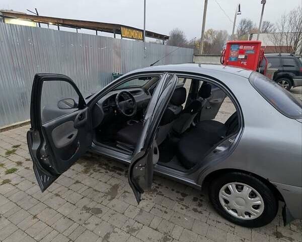 Сірий Деу Ланос, об'ємом двигуна 1.5 л та пробігом 187 тис. км за 2450 $, фото 2 на Automoto.ua