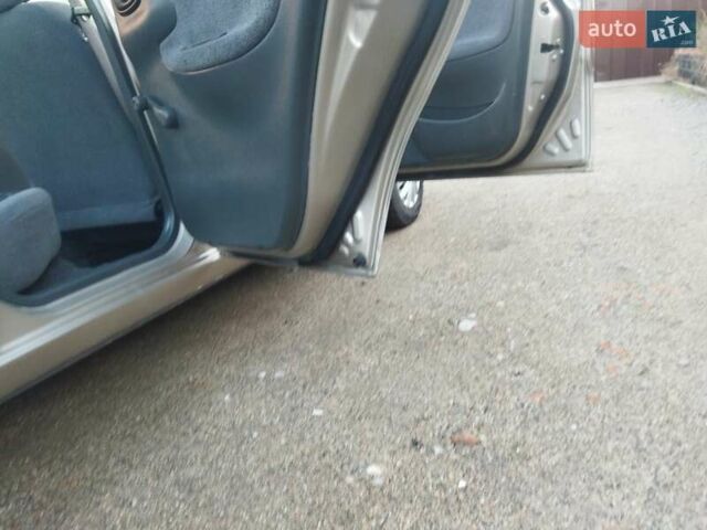 Серый Дэу Ланос, объемом двигателя 1.5 л и пробегом 240 тыс. км за 2650 $, фото 11 на Automoto.ua