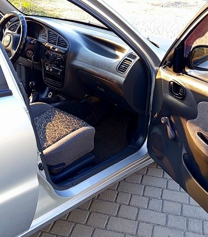Сірий Деу Ланос, об'ємом двигуна 1.4 л та пробігом 86 тис. км за 2200 $, фото 3 на Automoto.ua
