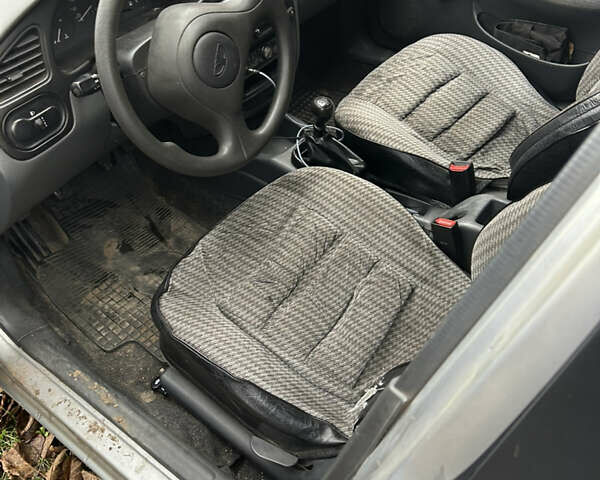 Деу Ланос 2008 у Заречном на Automoto.ua Сірий Деу Ланос, об'ємом двигуна 1.5 л та пробігом 113 тис. км за 2300 $, фото 2 на Automoto.ua