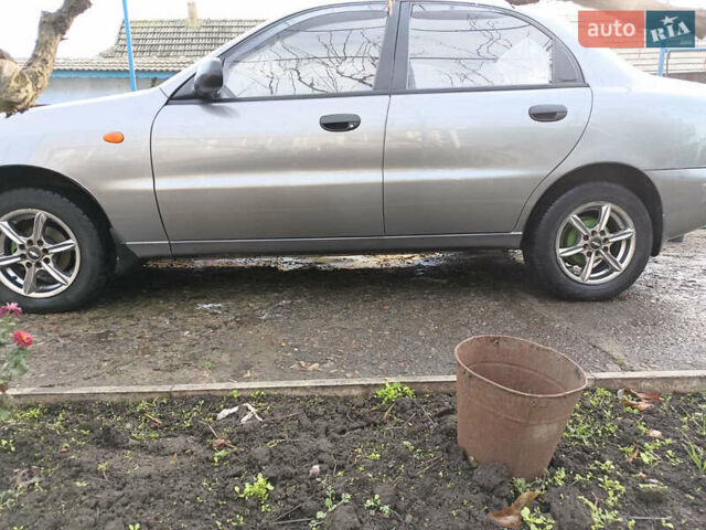 Серый Дэу Ланос, объемом двигателя 1.5 л и пробегом 138 тыс. км за 3100 $, фото 2 на Automoto.ua