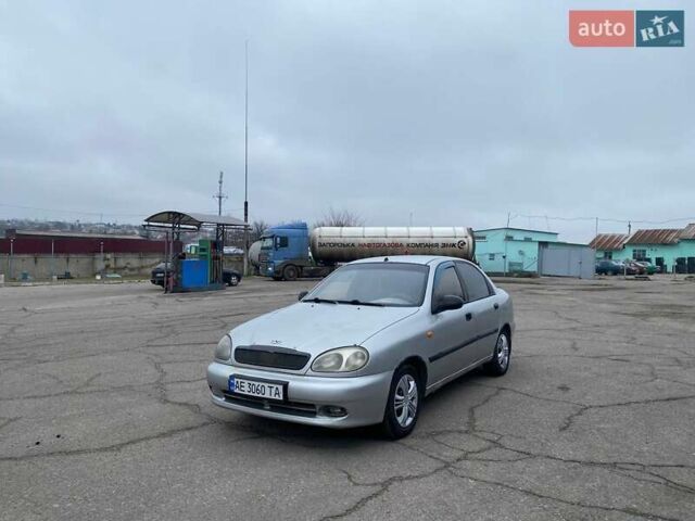 Серый Дэу Ланос, объемом двигателя 1.5 л и пробегом 250 тыс. км за 1150 $, фото 2 на Automoto.ua