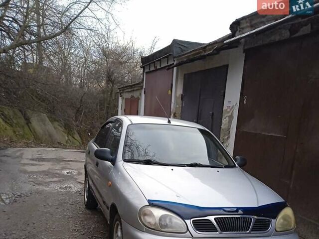 Сірий Деу Ланос, об'ємом двигуна 1.39 л та пробігом 195 тис. км за 2000 $, фото 2 на Automoto.ua