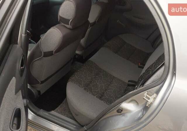 Серый Дэу Ланос, объемом двигателя 1.5 л и пробегом 210 тыс. км за 2000 $, фото 11 на Automoto.ua