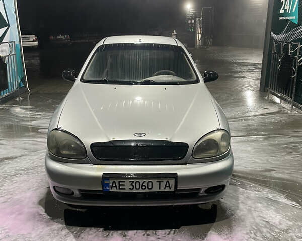 Серый Дэу Ланос, объемом двигателя 1.5 л и пробегом 200 тыс. км за 1300 $, фото 1 на Automoto.ua