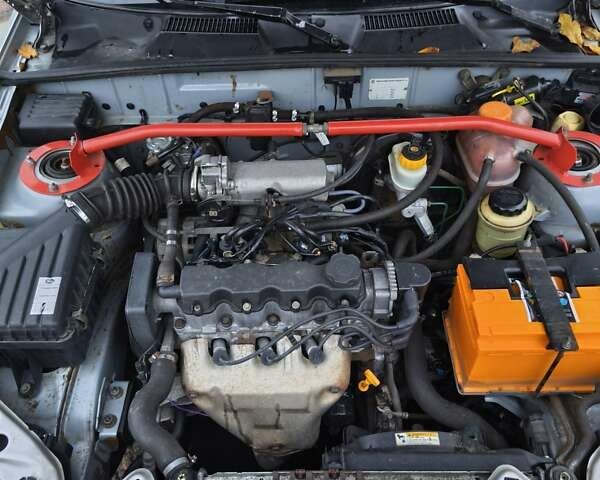 Деу Ланос 2008 у Дніпро (Дніпропетровську) на Automoto.ua Сірий Деу Ланос, об'ємом двигуна 1.5 л та пробігом 102 тис. км за 2500 $, фото 2 на Automoto.ua