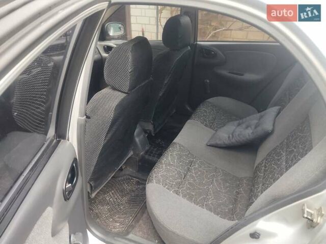 Дэу Ланос 2008 в Ахтырке на Automoto.ua Серый Дэу Ланос, объемом двигателя 1.5 л и пробегом 210 тыс. км за 1850 $, фото 4 на Automoto.ua