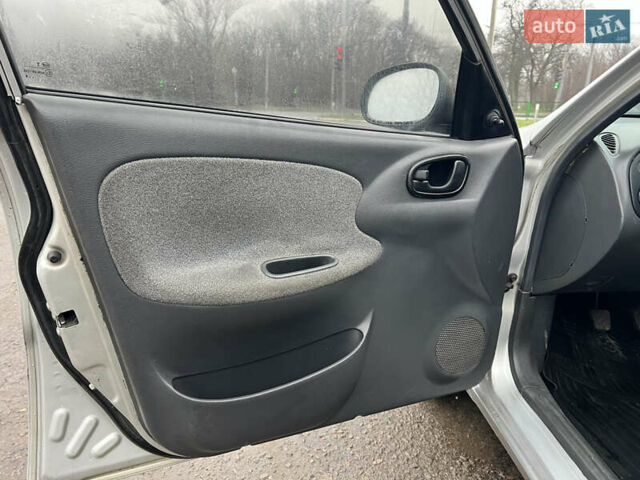 Серый Дэу Ланос, объемом двигателя 1.6 л и пробегом 240 тыс. км за 2400 $, фото 14 на Automoto.ua