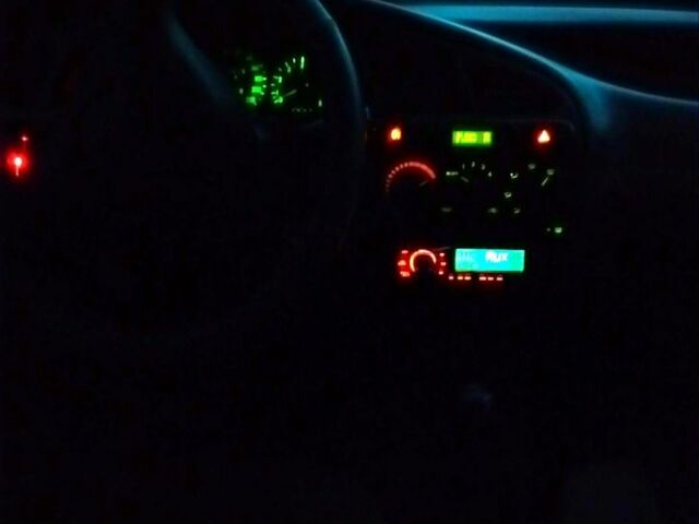 Серый Дэу Ланос, объемом двигателя 1.5 л и пробегом 260 тыс. км за 1530 $, фото 7 на Automoto.ua