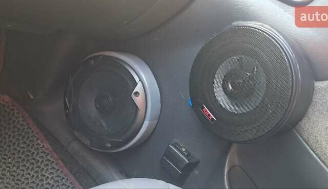 Сірий Деу Ланос, об'ємом двигуна 1.39 л та пробігом 220 тис. км за 3000 $, фото 17 на Automoto.ua