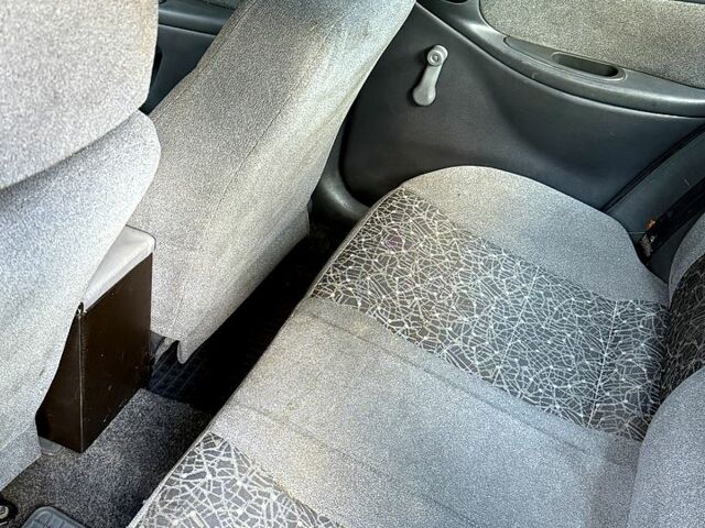 Сірий Деу Ланос, об'ємом двигуна 1.4 л та пробігом 220 тис. км за 2200 $, фото 3 на Automoto.ua